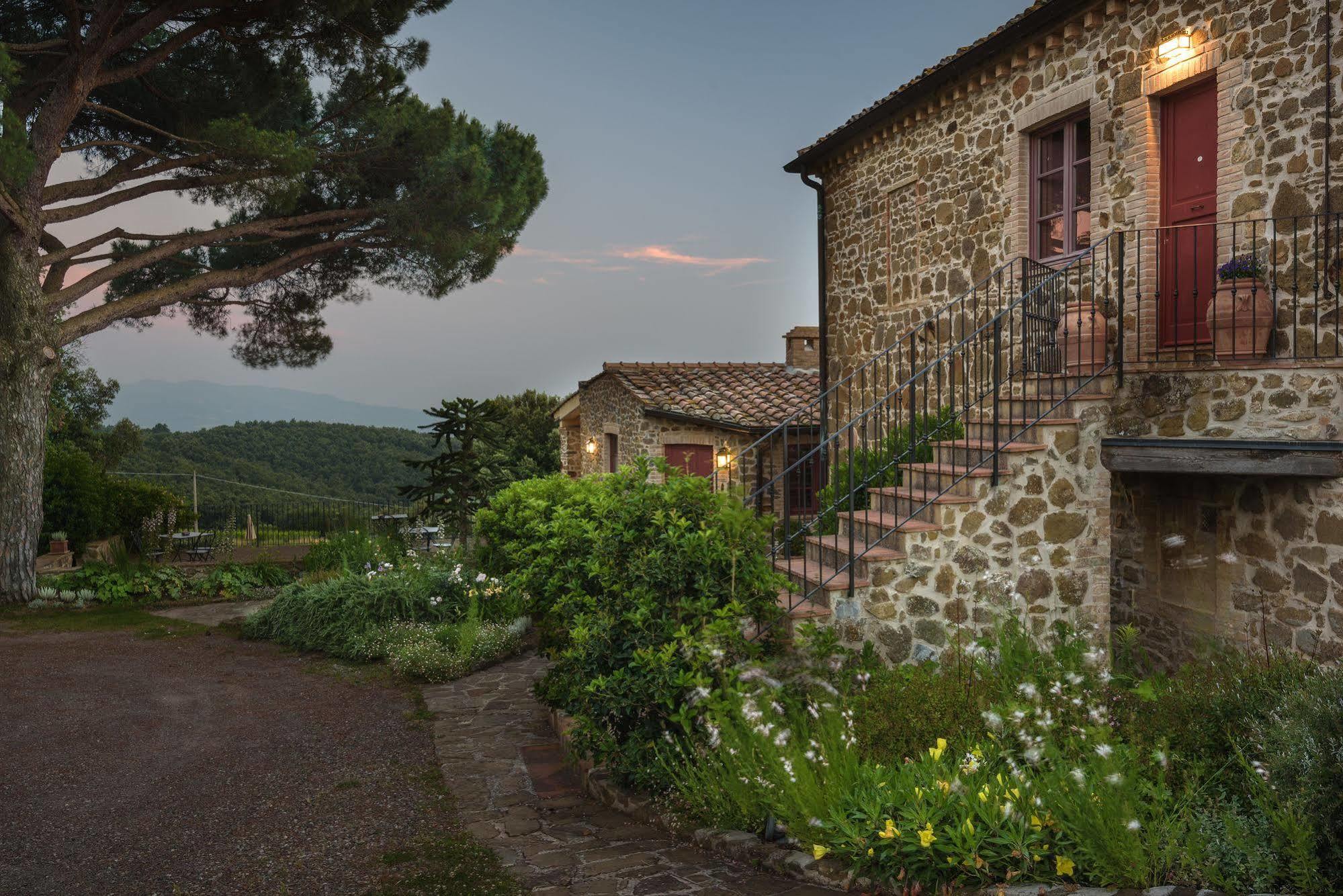 Le Ragnaie Villa Montalcino Luaran gambar